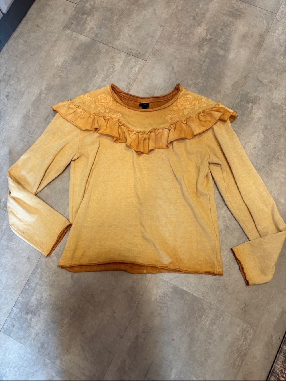 Ladies frilly top